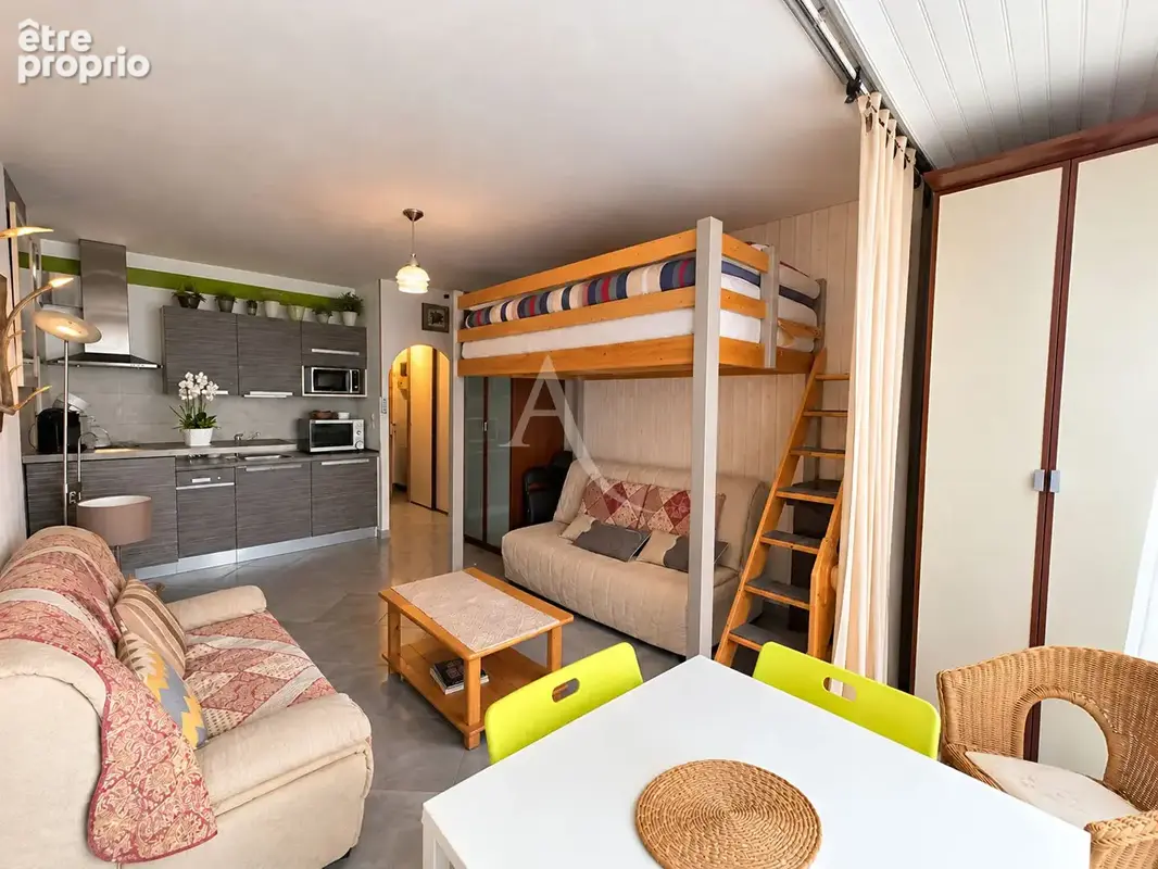 Appartement à LES ANGLES