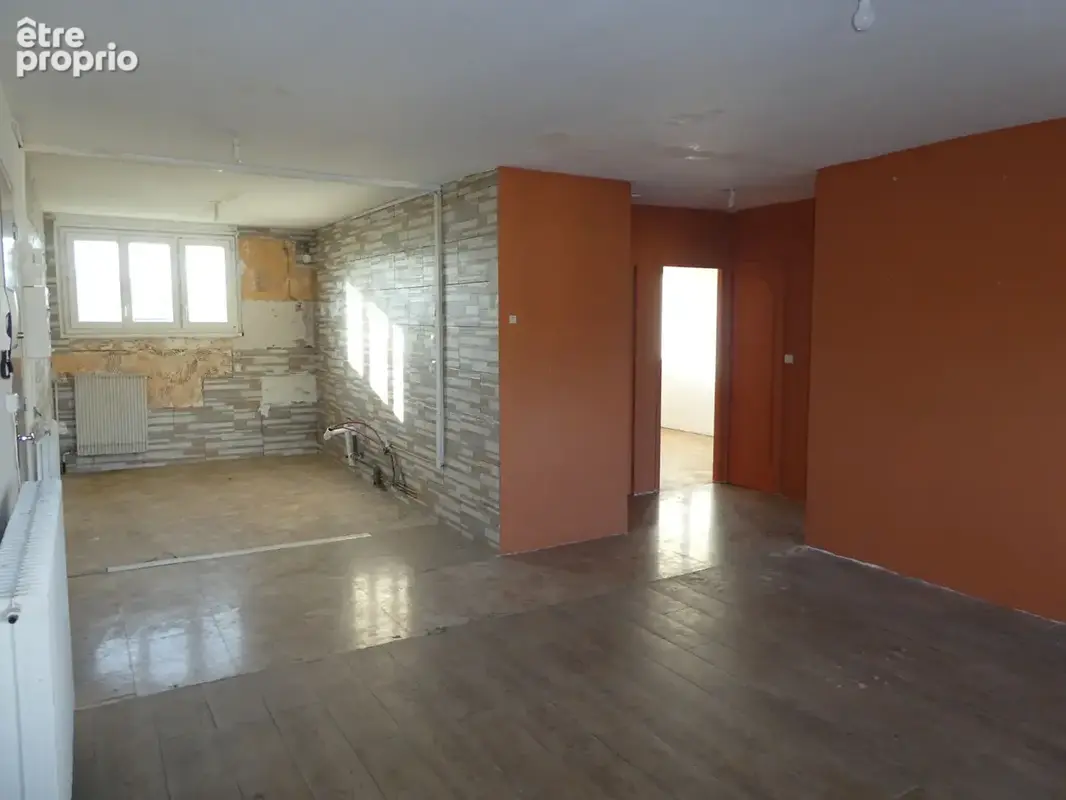 Appartement t4 - 76 m² - dernier étage, vue panoramique et potentiel à exploiter - photo 5