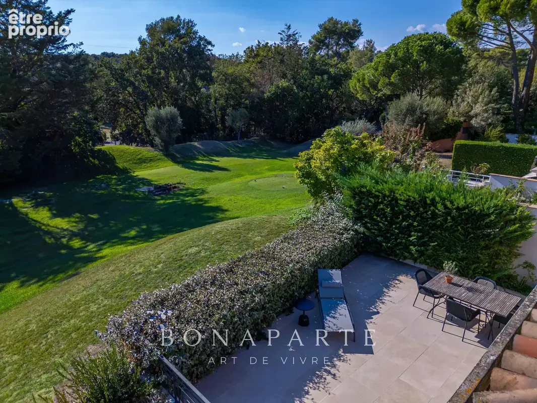 Mougins – royal golf – élégante villa rénovée avec accès direct au golf - photo 13