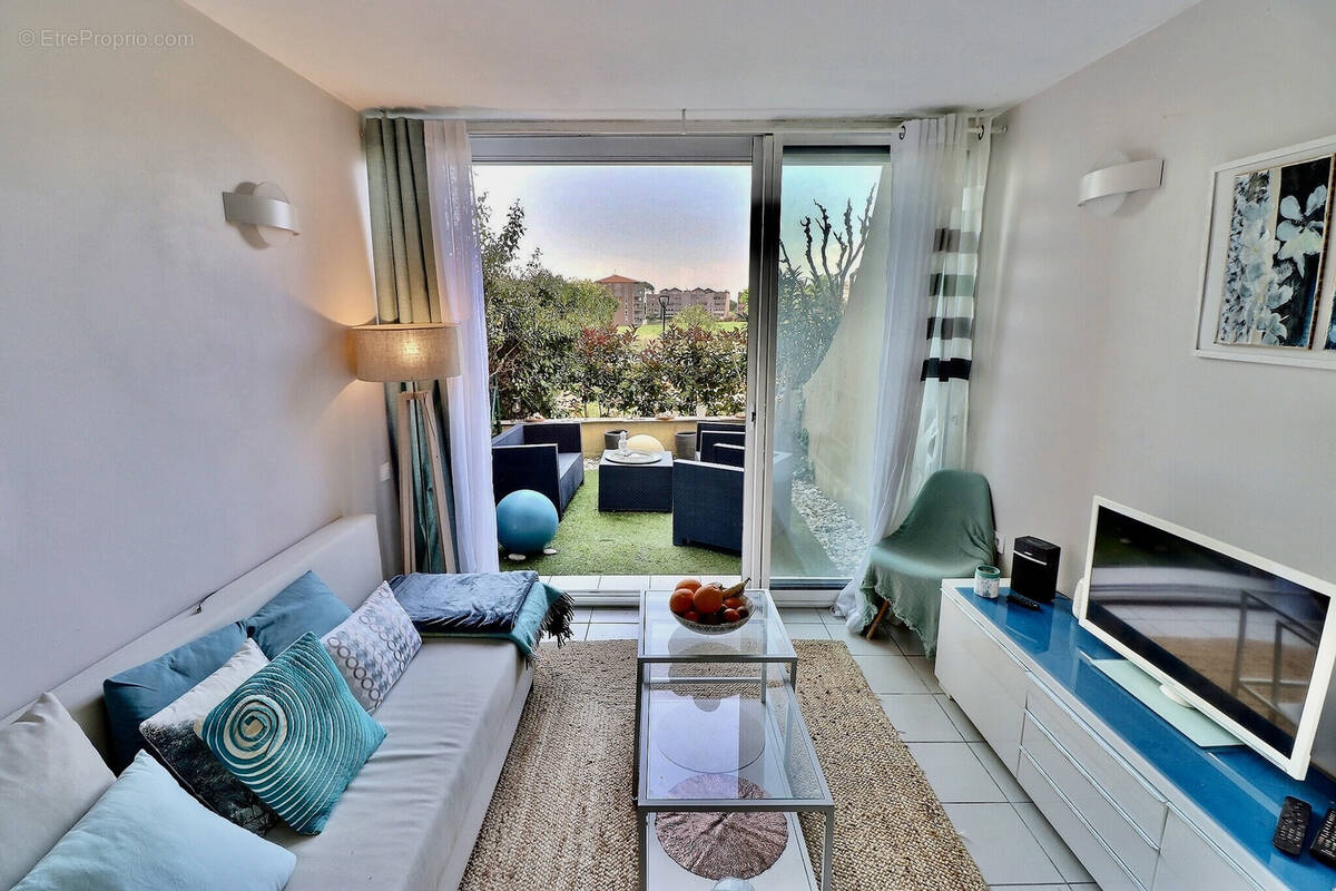 Appartement à LATTES