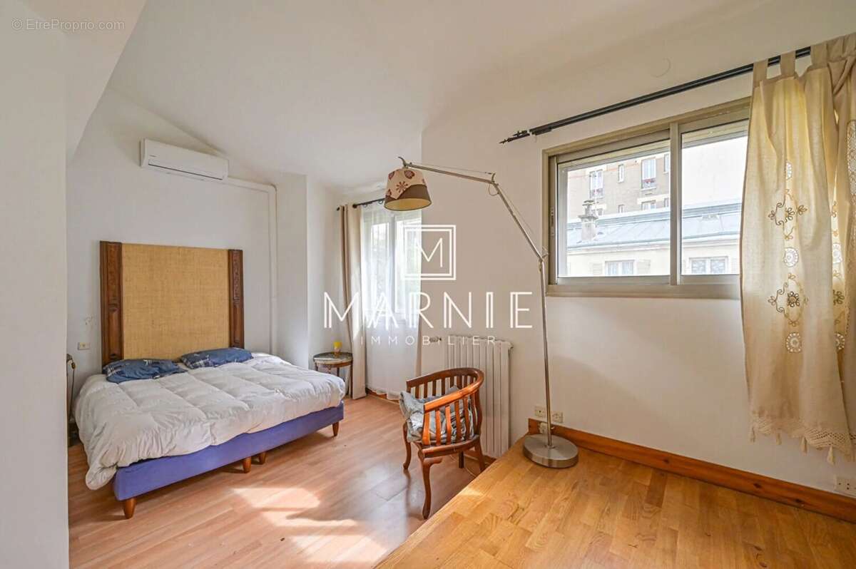 Maison à PARIS-18E