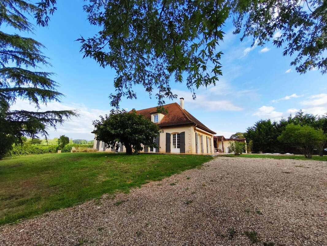 Maison à SAINTE-COLOMBE