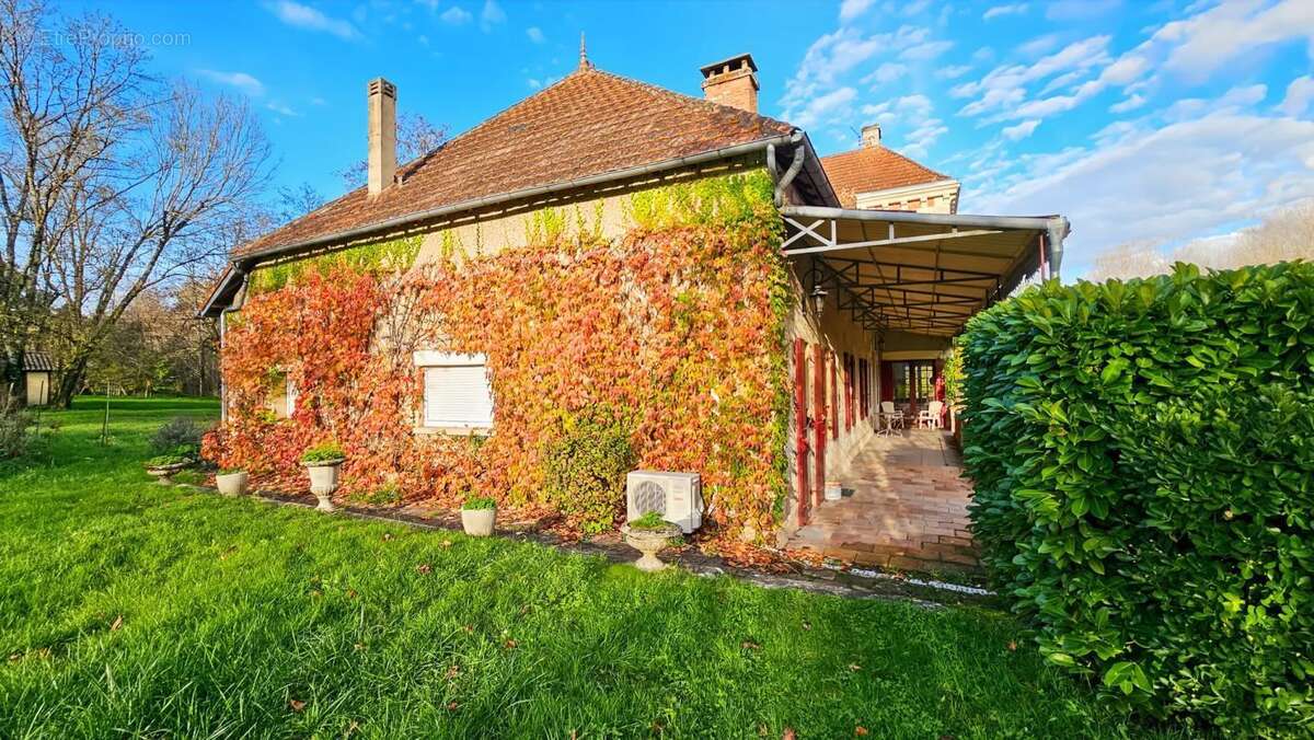 Maison à SAINT-LAURENT-DES-HOMMES