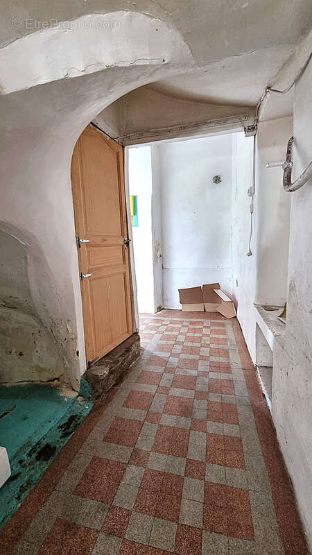 Maison à CHATENAY-SUR-SEINE