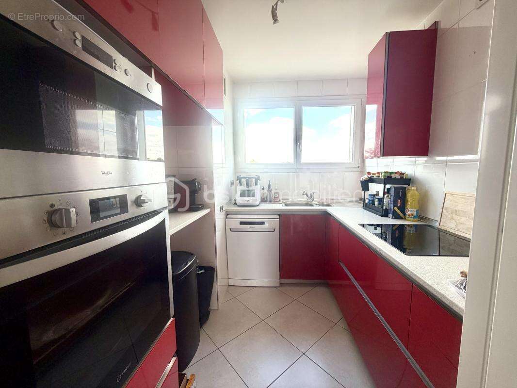 T3 de 57 m² – Résidence sécurisée à deux pas de la gare - photo 2