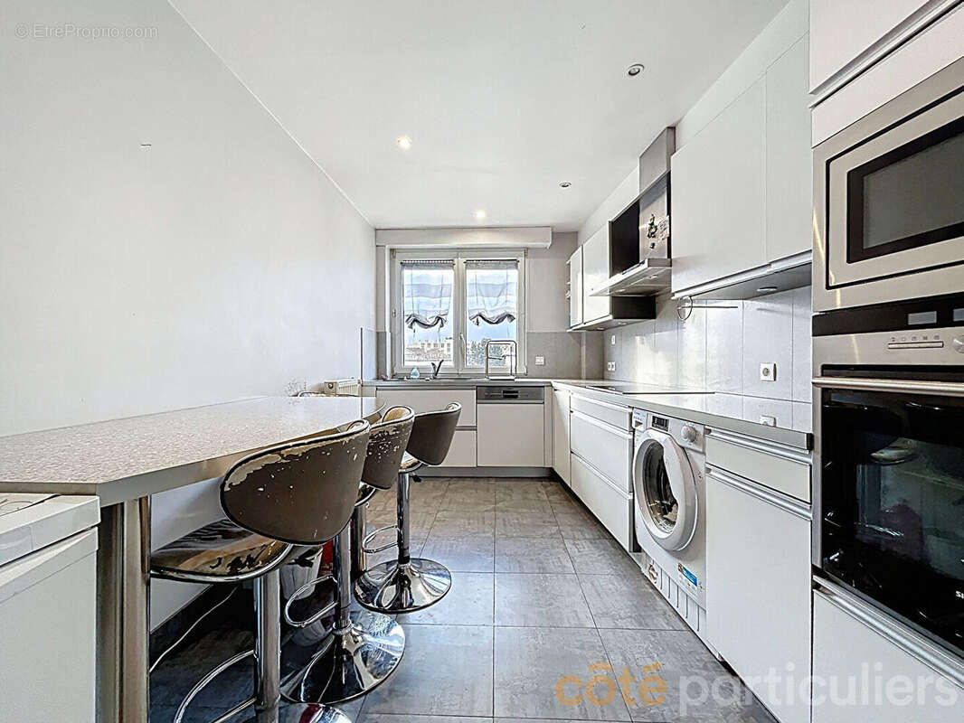 Appartement à SAINT-MAUR-DES-FOSSES