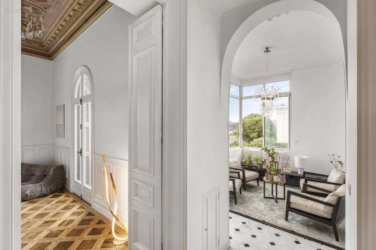 Port de Nice, vente appartement villa Belle Epoque, grand jardin, vue mer - photo 13
