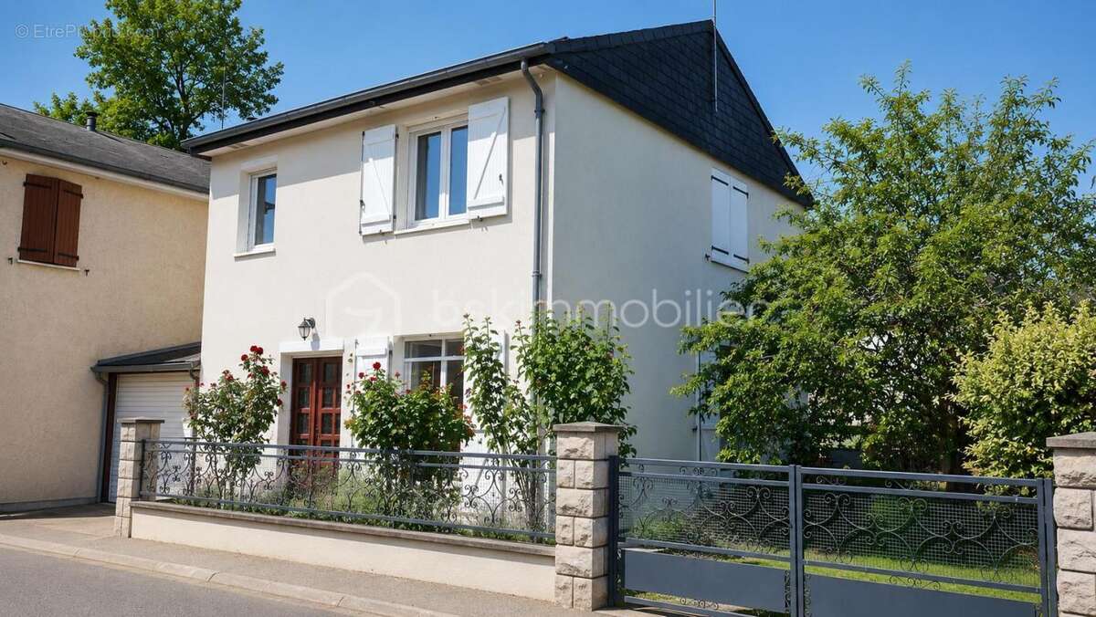 Maison à NAZELLES-NEGRON