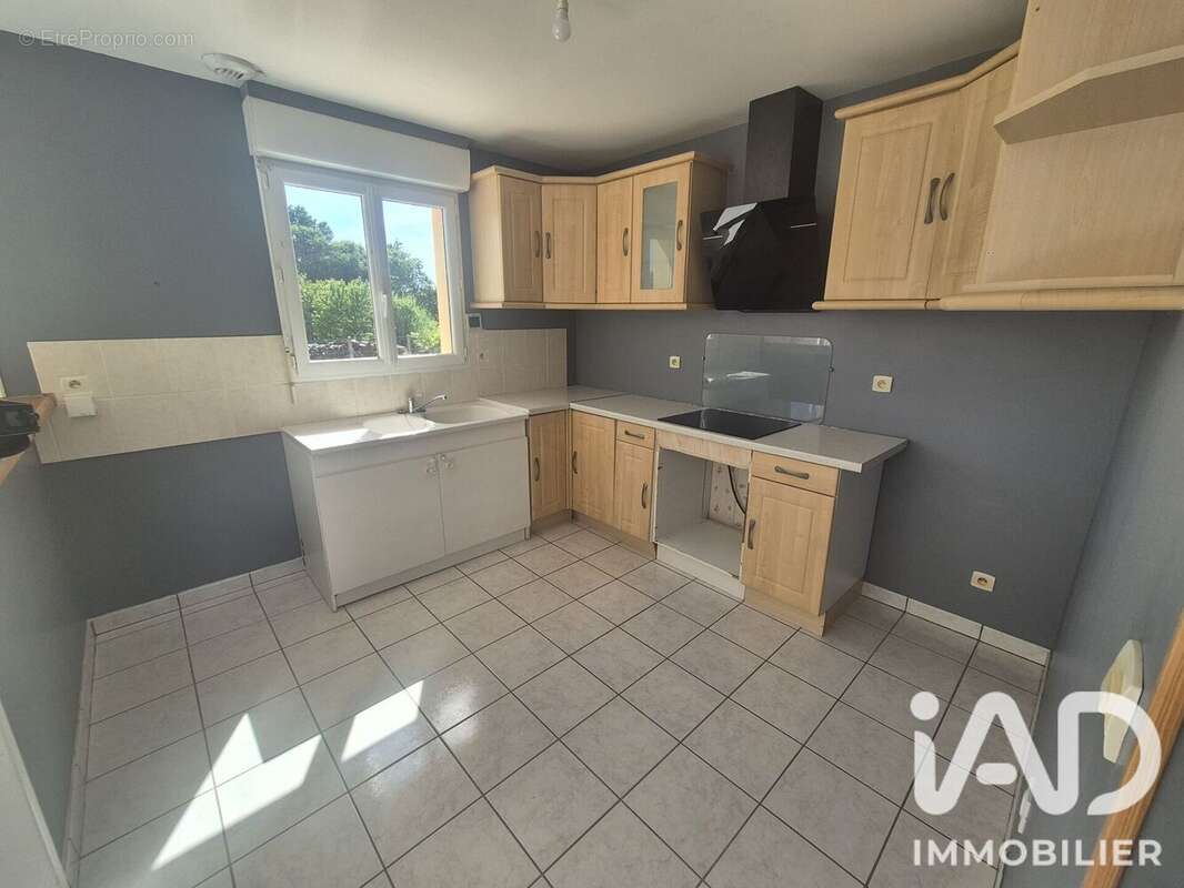 Maison 90 m² à Le Luart  - photo 3