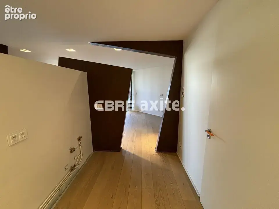 Commerce 50 m² à Annecy  - photo 3
