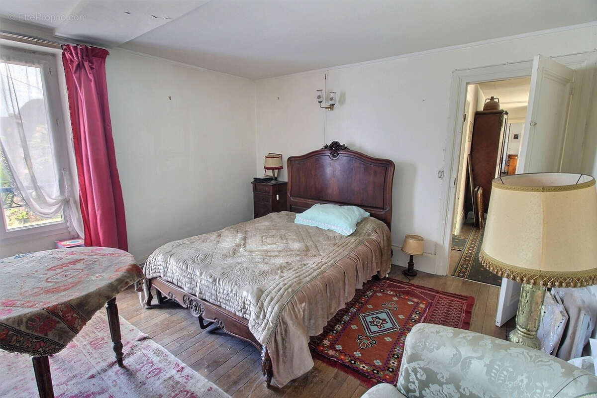 Maison  bourgeoise à  nogent le roi - photo 10