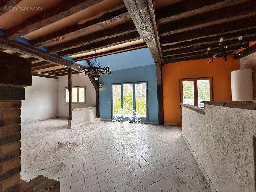 Maison à DONNEMARIE-DONTILLY