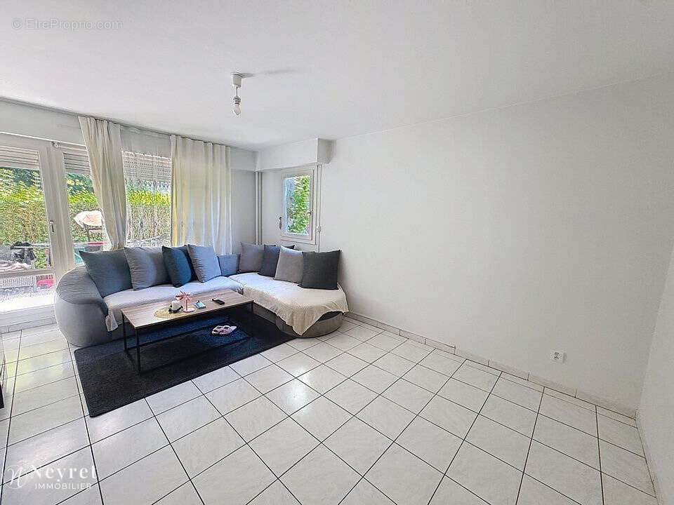 Appartement à SAINT-ETIENNE