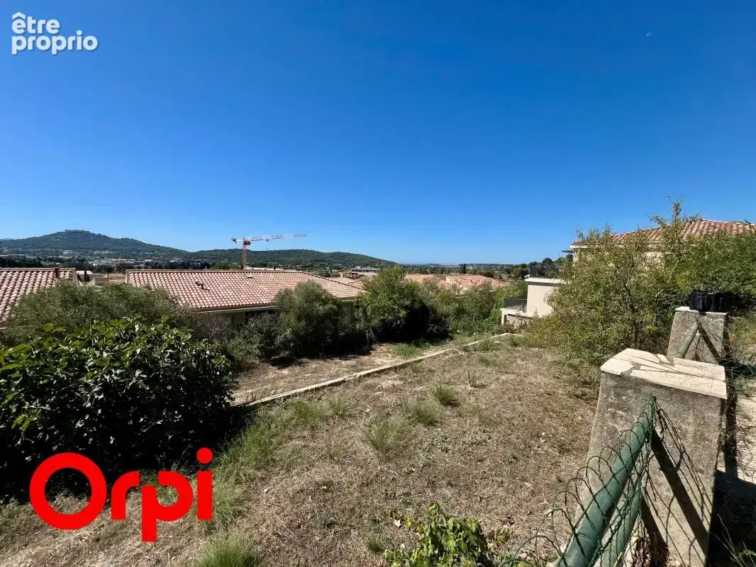Maison 120 m² à vendre  sur 1500 m² de terrain avec vue dégagée à Ollioules (83190) - photo 3