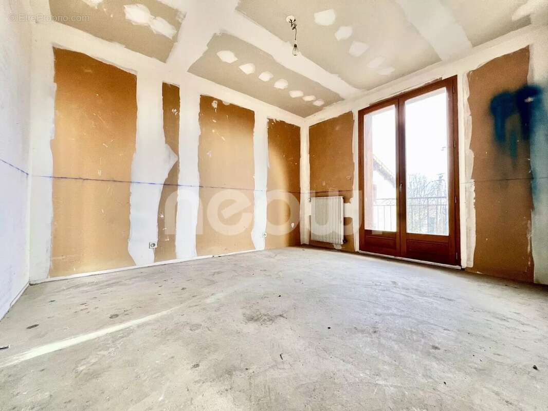 Maison à CHATEAUGAY