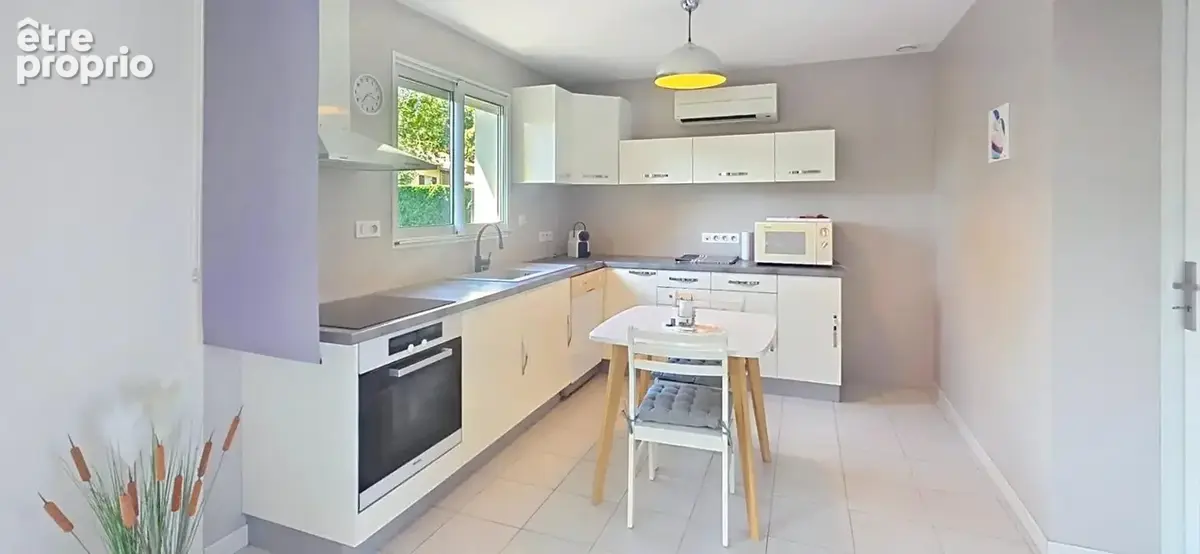 Maison de plain pied récente avec 2 chambres, garage et terrain de 1000 m2 - photo 5