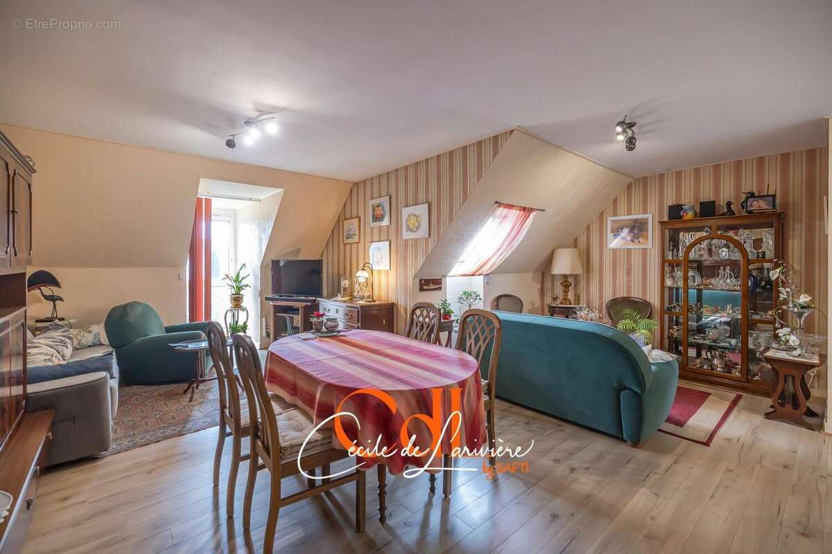 Photo 4 - Appartement à LANDIVISIAU