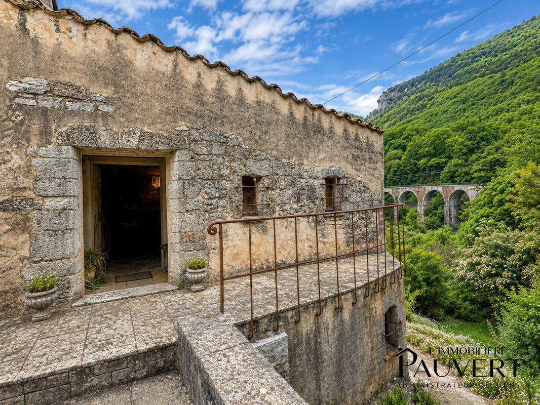 Maison à GOURDON