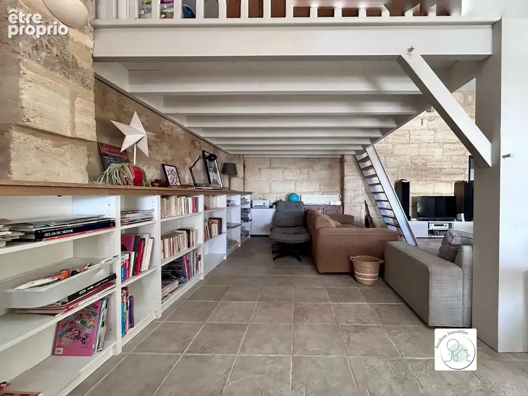 Maison 6 pièces 159 m² à vendre à Bourg (33710) - photo 8