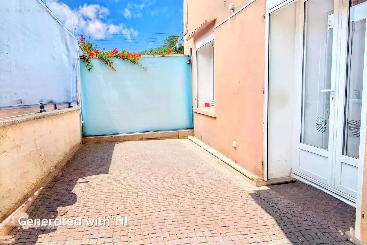 Appartement à SIX-FOURS-LES-PLAGES