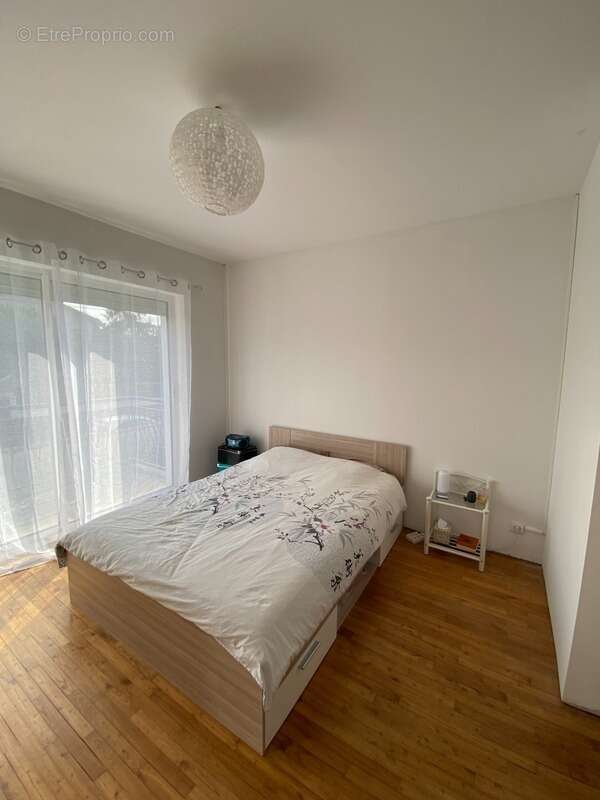 Maison à RUELLE-SUR-TOUVRE