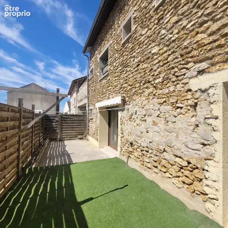 Appartement à EGLY