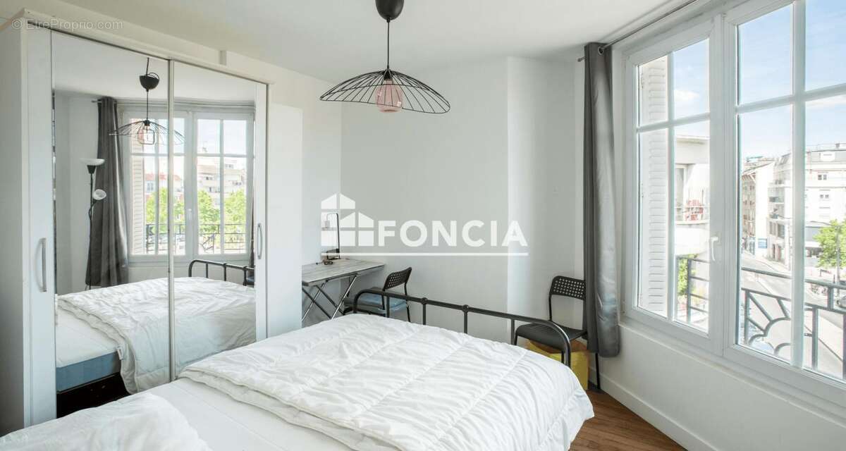 Appartement à SARTROUVILLE