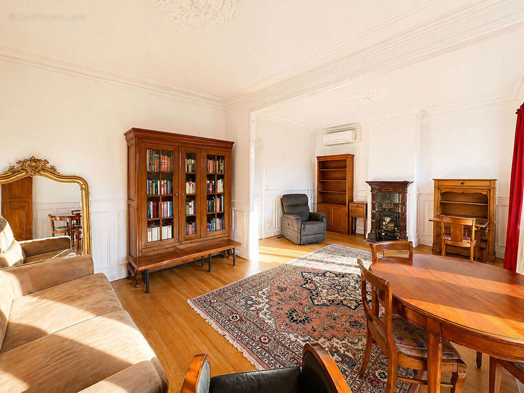 Appartement à PARIS-19E