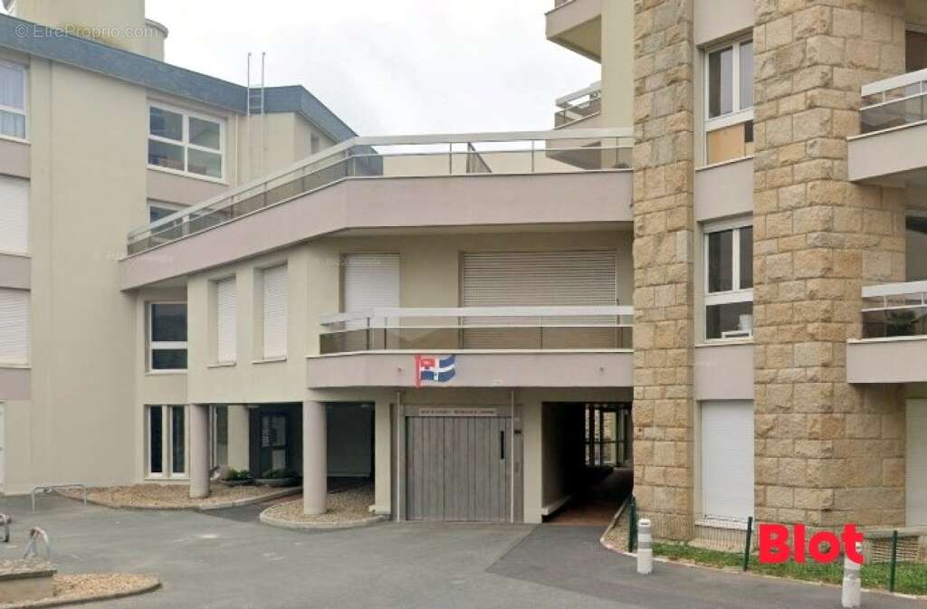 Parking à SAINT-MALO