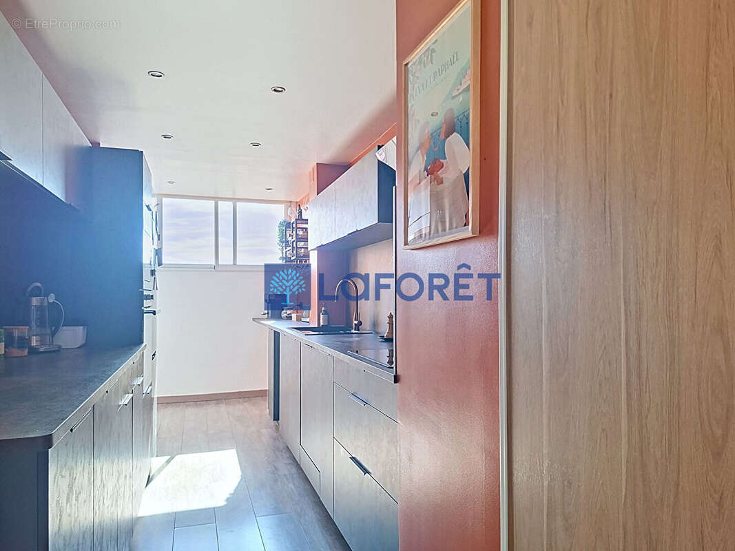Appartement à LA VALETTE-DU-VAR