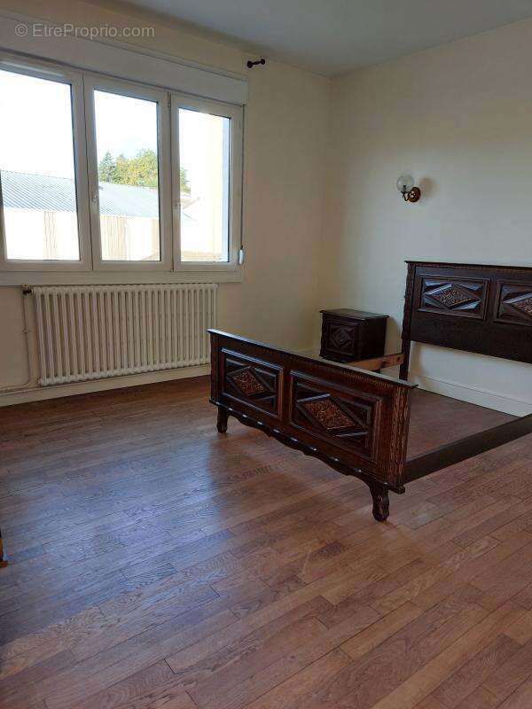 Maison à SAVIGNE-L'EVEQUE