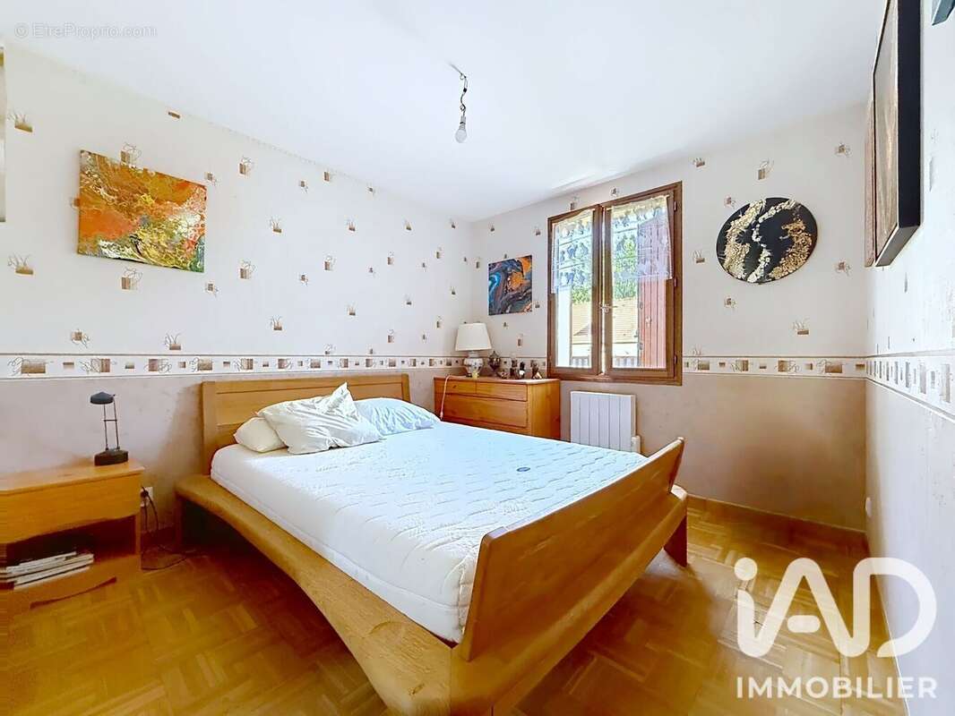 Maison 133 m² à Saint-Fargeau-Ponthierry  - photo 8