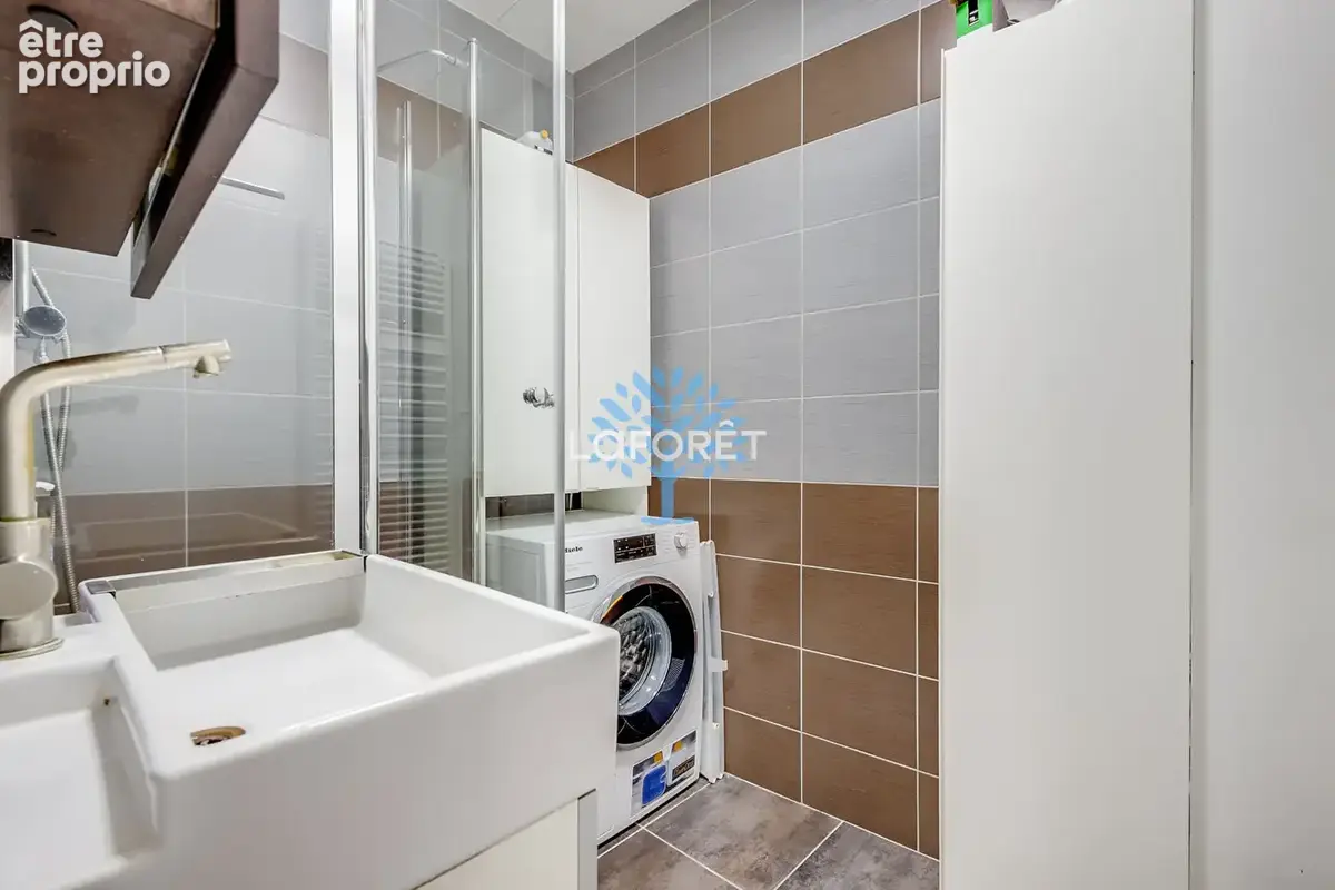 Appartement 3p 61m2 75020 Paris 4eme T3 - photo 6