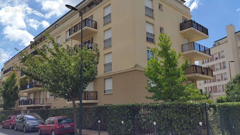 Appartement à CORBEIL-ESSONNES