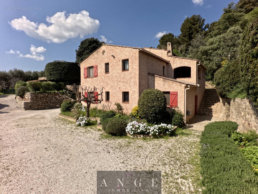 Maison à LA FARLEDE