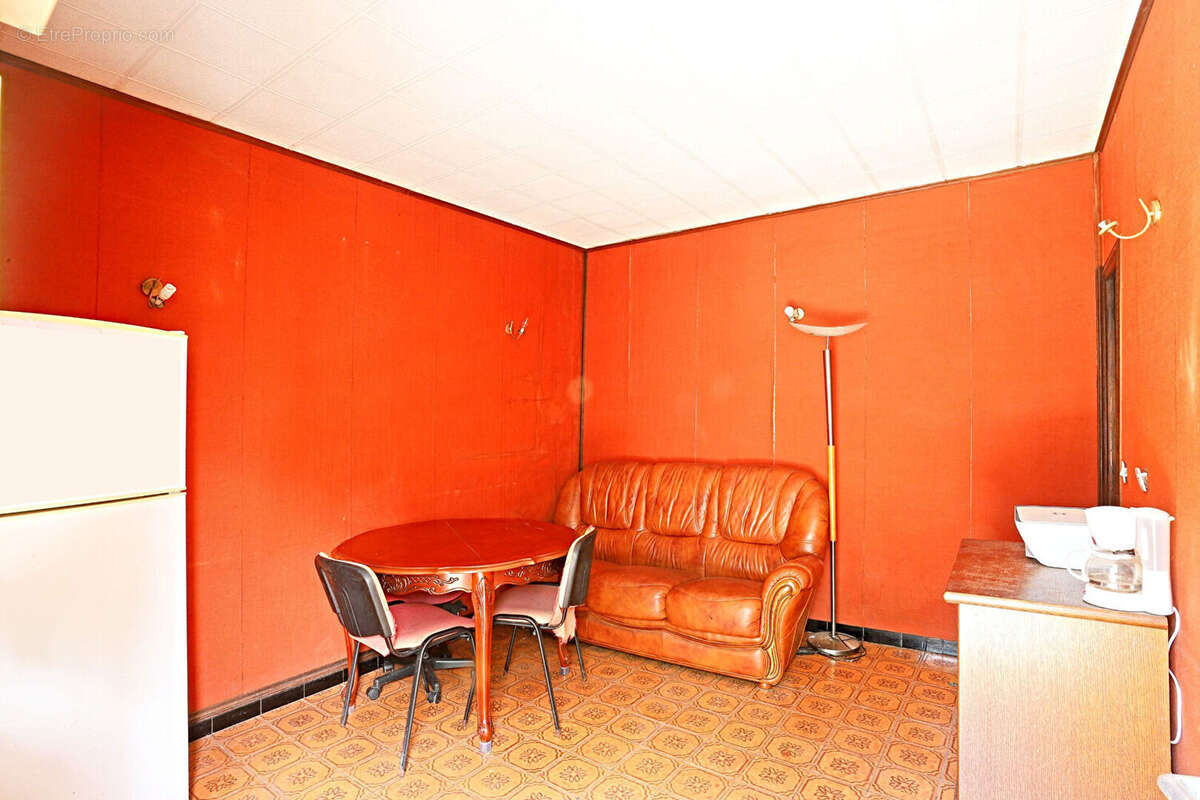 Maison de ville en copropriété - cour / impasse au calme - photo 4