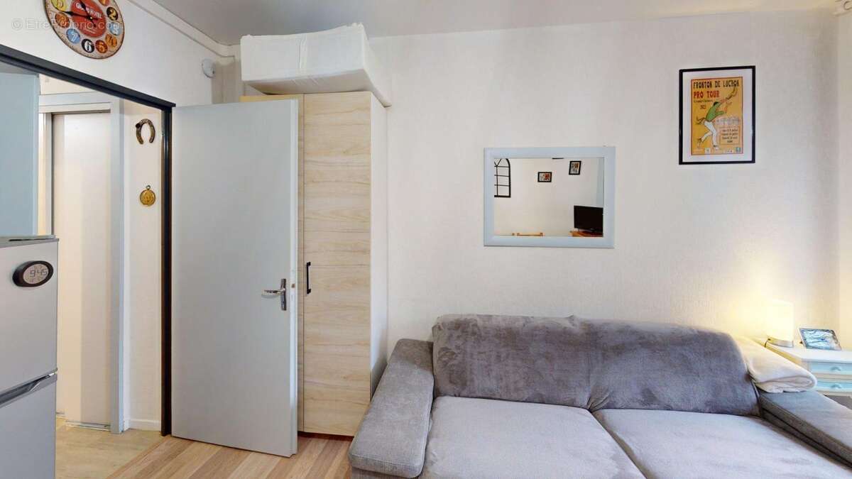  Appartement Studio cabine rénové avec balcon parking et cellier– Bagnères-de-Luchon - photo 2