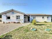 Maison à LAMOTHE-MONTRAVEL