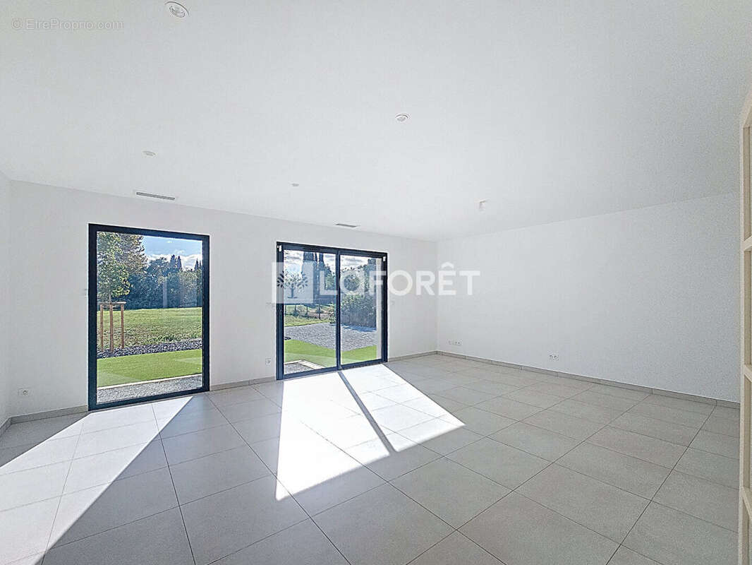 Maison à SAINT-CYPRIEN