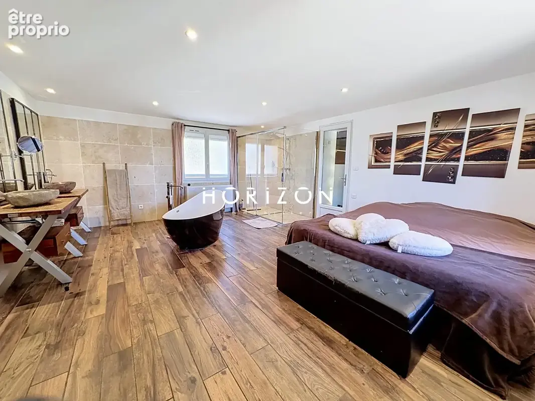 Maison 9 pièces 268 m² à vendre à Cruzilles-Les-Mepillat (01290) - photo 9