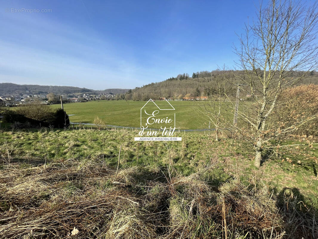 Terrain à MONTVILLE