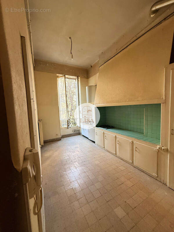 Appartement à MARSEILLE-1E