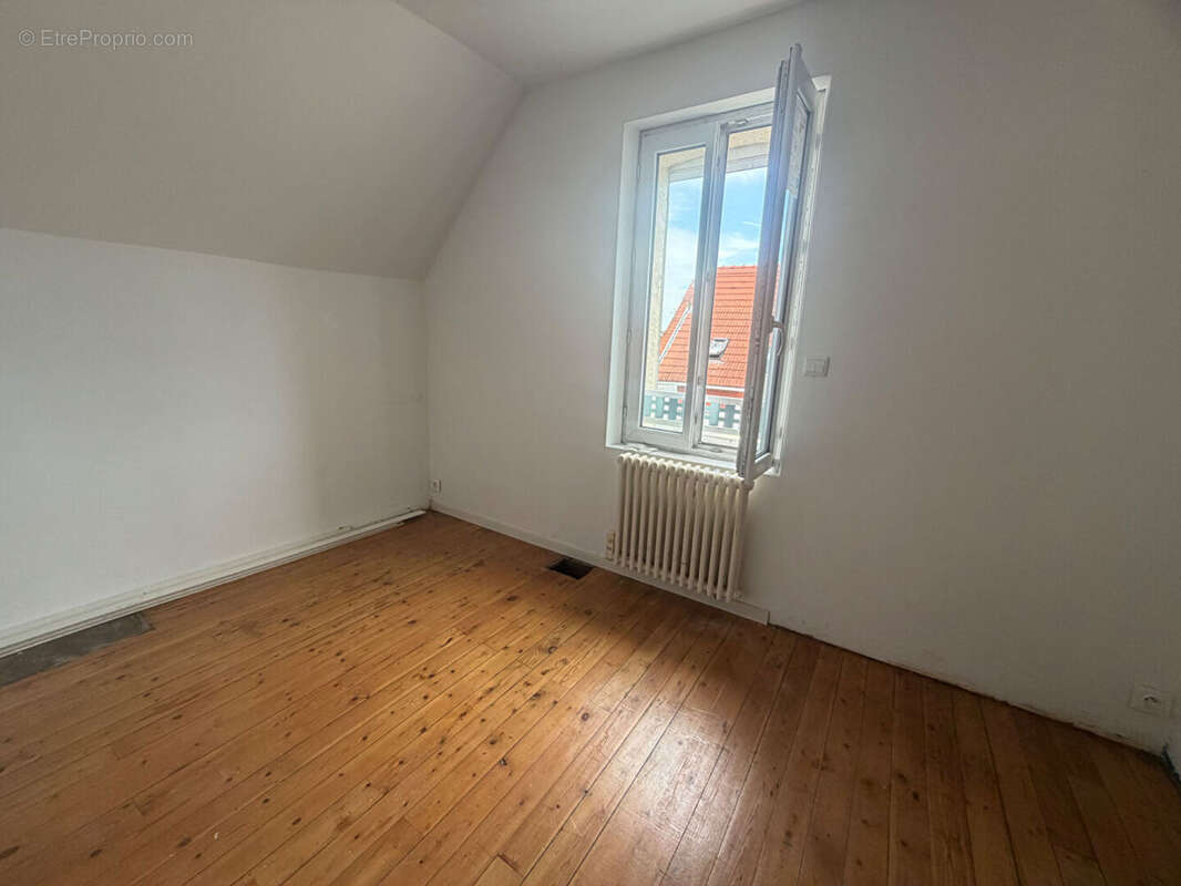 Maison Saint Quentin 5 pièce(s) 98 m2 - photo 7