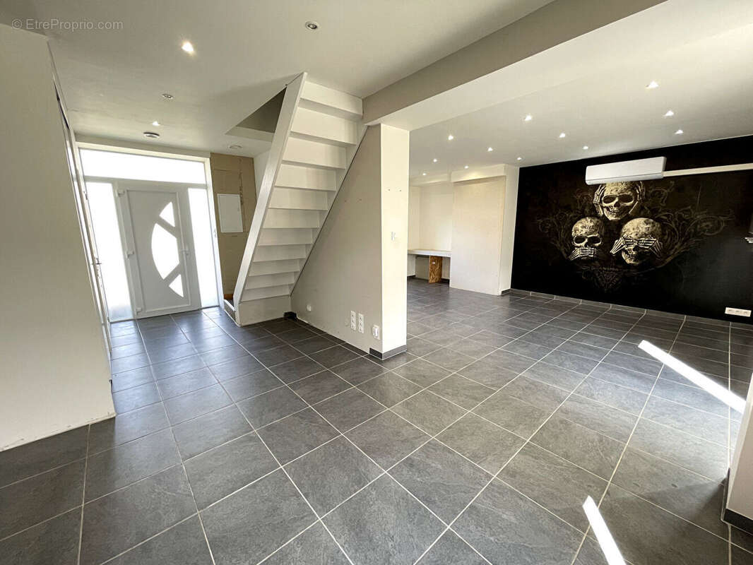 Maison familiale avec fort potentiel 152 m² sur terrain de 1 526 m²  Saint-Juéry - photo 4
