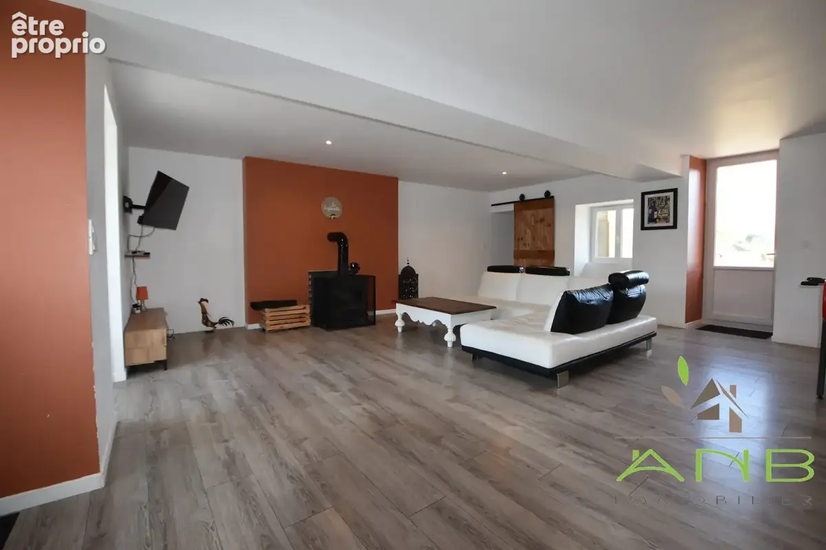 Maison 4 pièces 142 m² à vendre à Roussines (16310) - photo 4