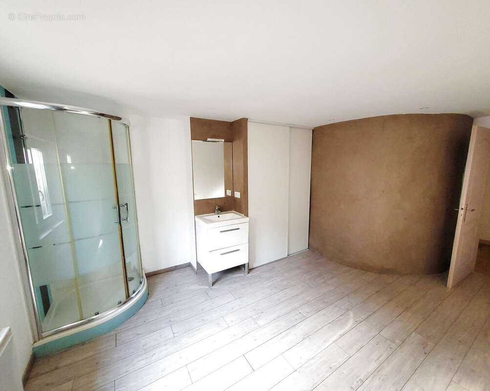 Appartement à GIGNAC