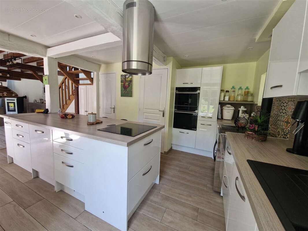 Maison à DAMPIERRE-SUR-AVRE