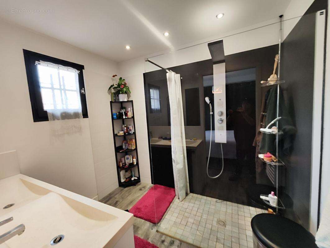 Maison à SIVRY-COURTRY