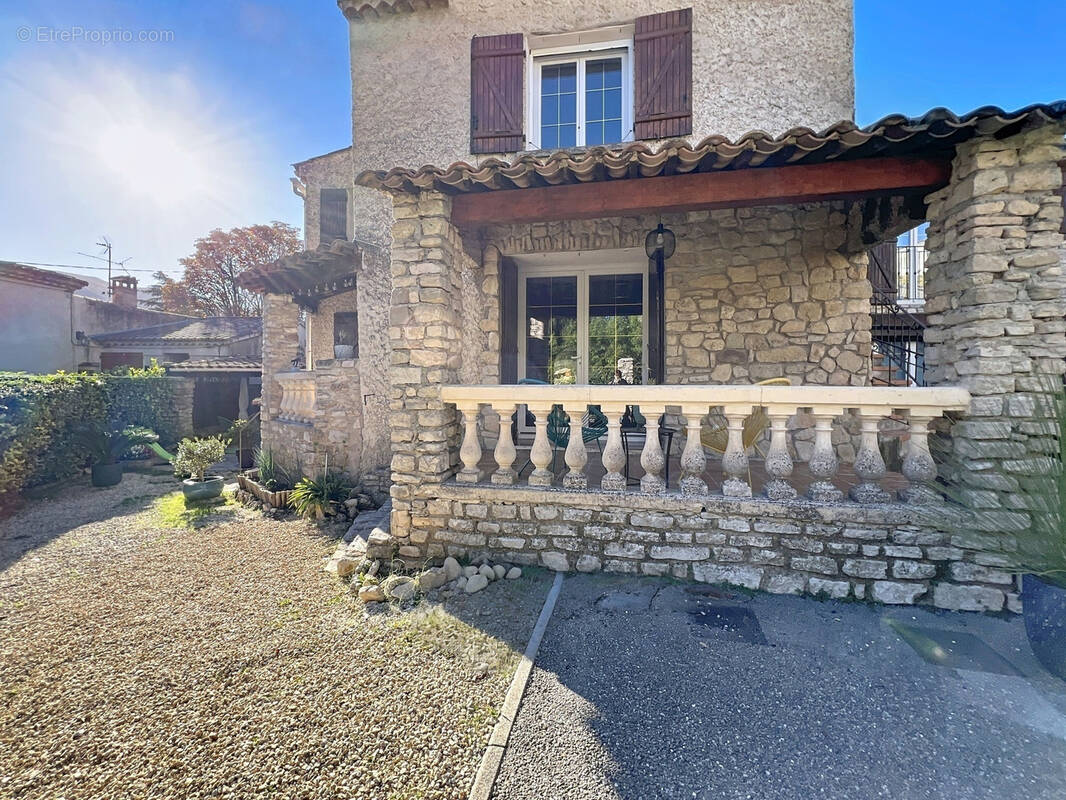 Maison à SAINT-MARTIN-DE-CASTILLON