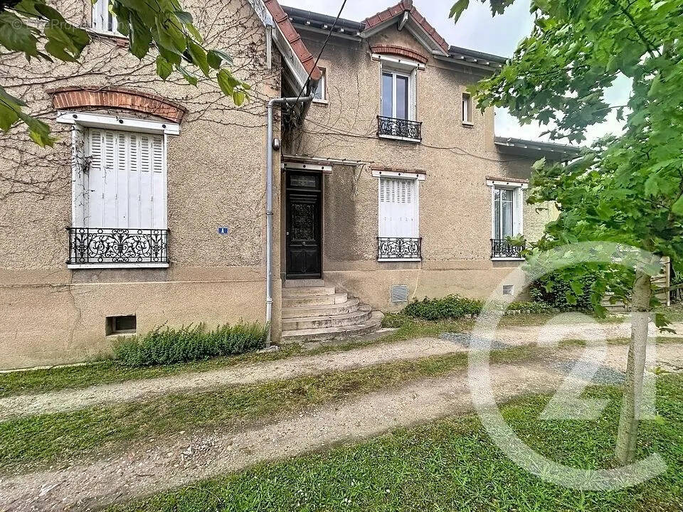 Appartement à MELUN
